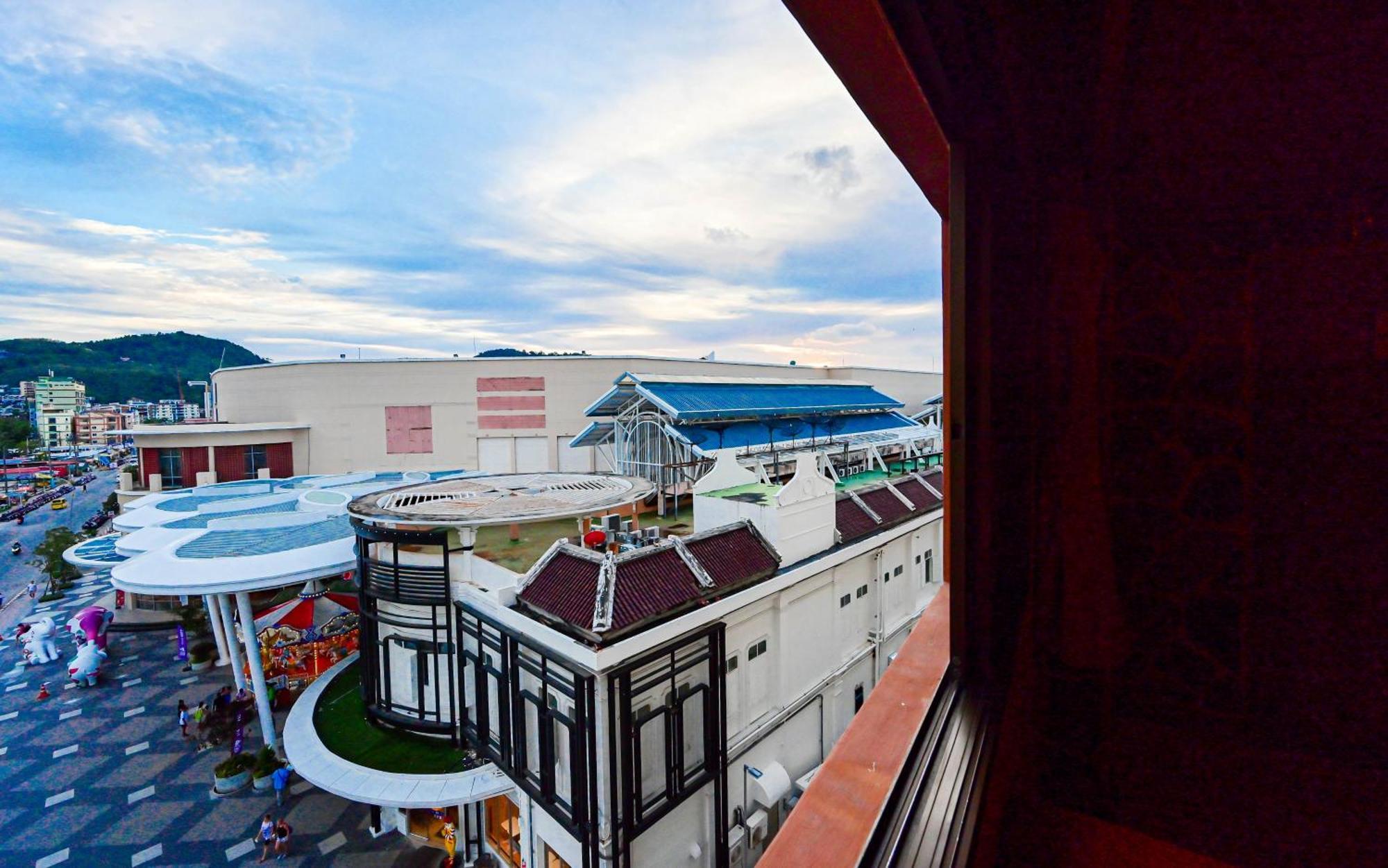 Complex Hotel Patong Esterno foto