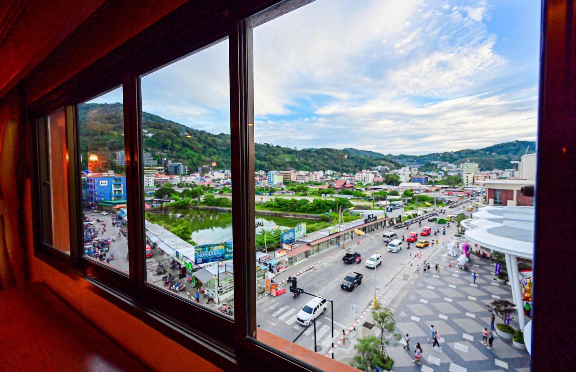 Complex Hotel Patong Esterno foto